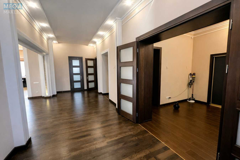 Продаж дома, 3&nbsp;поверху, 495&nbsp;кв.м, 6&nbsp;кімнат, ділянка 20&nbsp;соток, <a class="location-link" href="/bobrica-selo-kv/" title="Недвижимость Бобриця">Бобриця</a>, Шевченко (изображение 21)