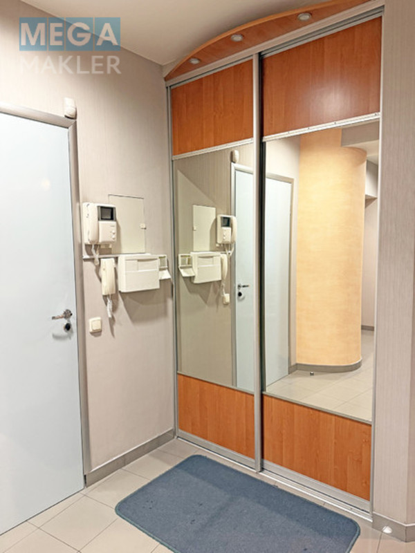 Продаж 6 кімнатної квартири (165/102/10,2), 14 пов. 16 пов. будинку, <a class="location-link" href="/kiev/" title="Недвижимость Київ">Київ</a>, <a class="location-link" href="/kiev/pecherskij/" title="Недвижимость Печерський район">Печерський р-н</a>, Верхогляда,2 ( <img src="https://megamakler.com.ua/metro/00ff00.gif" alt="" class="metro" /> м. Дружбы народов, 7 хвилин пішки ) (изображение 20)