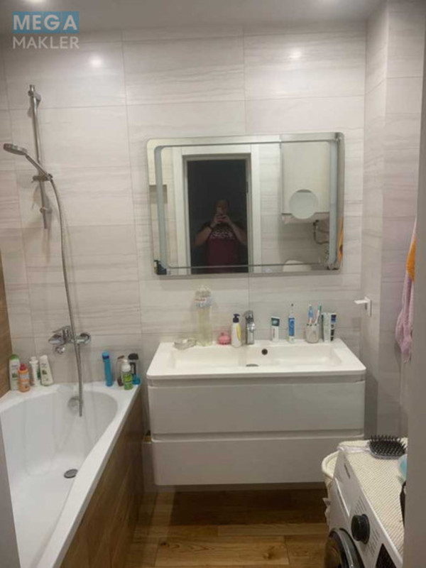 Продаж 3 кімнатної квартири (97/?/?), 14 пов. 22 пов. будинку, <a class="location-link" href="/kiev/" title="Недвижимость Київ">Київ</a>, <a class="location-link" href="/kiev/darnickij/" title="Недвижимость Дарницький район">Дарницький р-н</a>, Олени Пчілки вул., 2б (изображение 10)