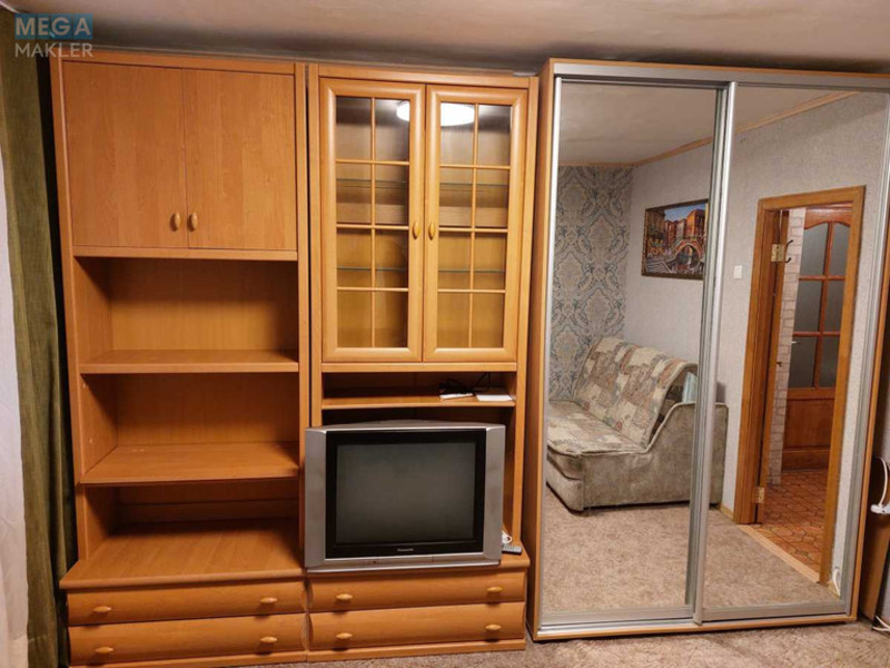 Оренда 1 кімнатної квартири, <a class="location-link" href="/kiev/" title="Недвижимость Київ">Київ</a>, <a class="location-link" href="/kiev/obolonskij/" title="Недвижимость Оболонський район">Оболонський р-н</a>, Автозаводская ул., 29 (изображение 2)