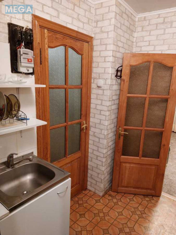 Оренда 1 кімнатної квартири, <a class="location-link" href="/kiev/" title="Недвижимость Київ">Київ</a>, <a class="location-link" href="/kiev/obolonskij/" title="Недвижимость Оболонський район">Оболонський р-н</a>, Автозаводская ул., 29 (изображение 20)