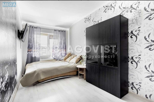 Продаж 4 кімнатної квартири (105/45/25), 5 пов. 6 пов. будинку, <a class="location-link" href="/novye-petrovcy/" title="Недвижимость Нові Петрівці">Нові Петрівці</a>, Петрівська, 9 (изображение 7)