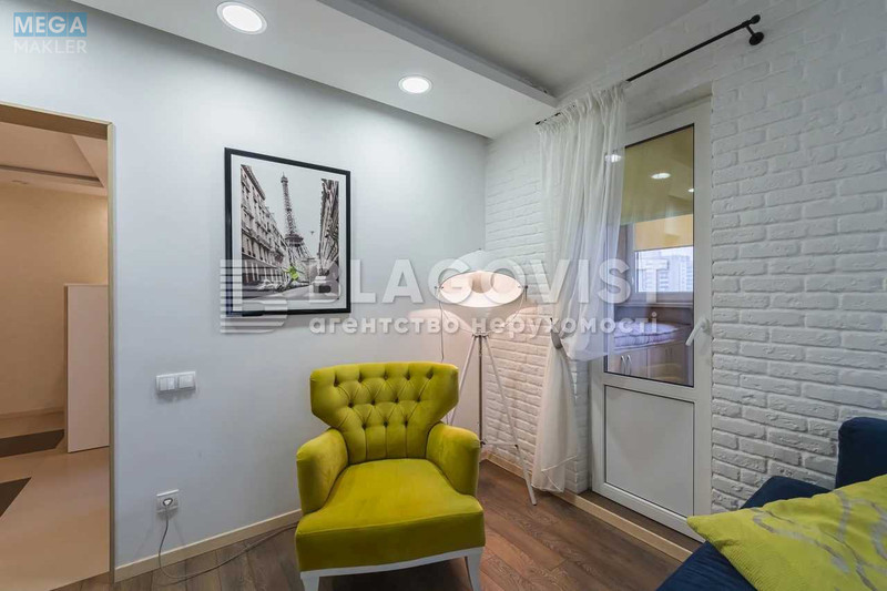 Продаж 3 кімнатної квартири (91/52/11), 18 пов. 25 пов. будинку, <a class="location-link" href="/kiev/" title="Недвижимость Київ">Київ</a>, <a class="location-link" href="/kiev/darnickij/" title="Недвижимость Дарницький район">Дарницький р-н</a>, Урлівська вул., 24 (изображение 3)