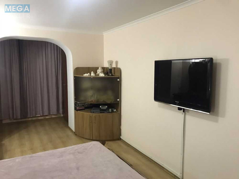 Оренда 3 кімнатної квартири, <a class="location-link" href="/kiev/" title="Недвижимость Київ">Київ</a>, <a class="location-link" href="/kiev/goloseevskij/" title="Недвижимость Голосіївський район">Голосіївський р-н</a>, Михайла Ломоносова вул., 34/1А (изображение 8)