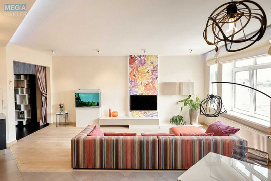 Оренда 4 кімнатні квартири, <a class="location-link" href="/kiev/" title="Недвижимость Київ">Київ</a>, <a class="location-link" href="/kiev/podolskij/" title="Недвижимость Подільський район">Подільський р-н</a>, Щекавицька вул. (изображение 2)