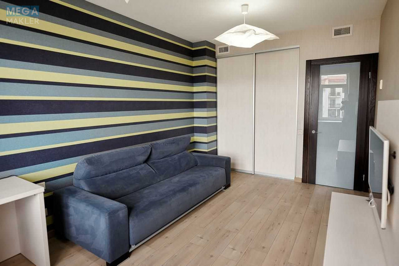 Оренда 4 кімнатні квартири, <a class="location-link" href="/kiev/" title="Недвижимость Київ">Київ</a>, <a class="location-link" href="/kiev/podolskij/" title="Недвижимость Подільський район">Подільський р-н</a>, Щекавицька вул. (изображение 4)