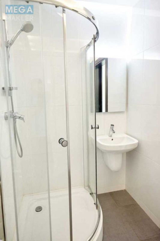 Оренда 4 кімнатні квартири, <a class="location-link" href="/kiev/" title="Недвижимость Київ">Київ</a>, <a class="location-link" href="/kiev/podolskij/" title="Недвижимость Подільський район">Подільський р-н</a>, Щекавицька вул. (изображение 7)