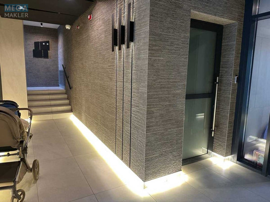 Оренда 2 кімнатної квартири, <a class="location-link" href="/kiev/" title="Недвижимость Київ">Київ</a>, <a class="location-link" href="/kiev/svyatoshinskij/" title="Недвижимость Святошинський район">Святошинський р-н</a>, 11-я Садовая ул. (изображение 19)