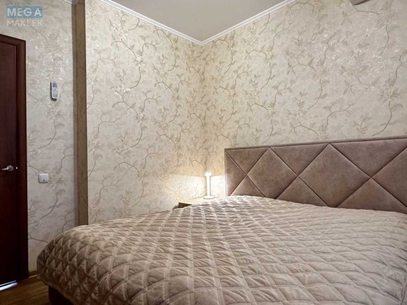 Продаж 3 кімнатної квартири (72/42/7), 2 пов. 10 пов. будинку, <a class="location-link" href="/kiev/" title="Недвижимость Київ">Київ</a>, <a class="location-link" href="/kiev/desnyanskij/" title="Недвижимость Деснянський район">Деснянський р-н</a>, Марины Цветаевой ул. (изображение 6)