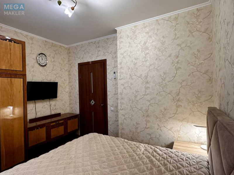 Продаж 3 кімнатної квартири (72/42/7), 2 пов. 10 пов. будинку, <a class="location-link" href="/kiev/" title="Недвижимость Київ">Київ</a>, <a class="location-link" href="/kiev/desnyanskij/" title="Недвижимость Деснянський район">Деснянський р-н</a>, Марины Цветаевой ул. (изображение 7)