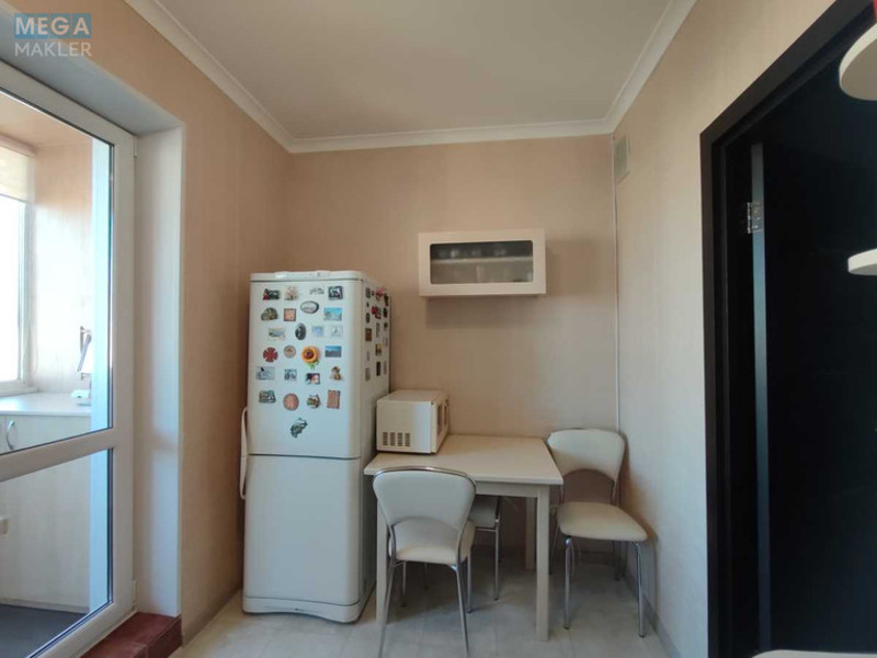 Продаж 1 кімнатної квартири (37,4/19,1/7,4), 9 пов. 9 пов. будинку, <a class="location-link" href="/kiev/" title="Недвижимость Київ">Київ</a>, <a class="location-link" href="/kiev/obolonskij/" title="Недвижимость Оболонський район">Оболонський р-н</a>, Приречная ул., 19В (изображение 3)