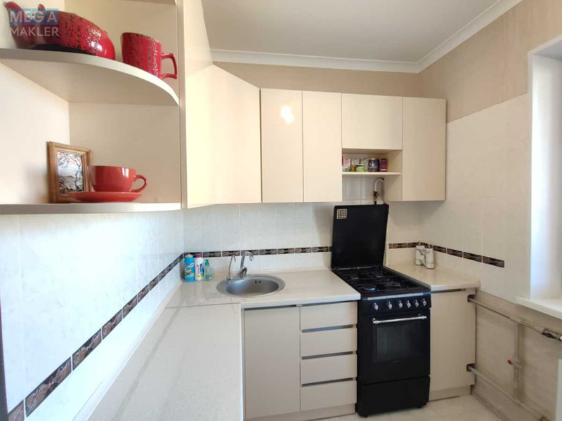 Продаж 1 кімнатної квартири (37,4/19,1/7,4), 9 пов. 9 пов. будинку, <a class="location-link" href="/kiev/" title="Недвижимость Київ">Київ</a>, <a class="location-link" href="/kiev/obolonskij/" title="Недвижимость Оболонський район">Оболонський р-н</a>, Приречная ул., 19В (изображение 4)