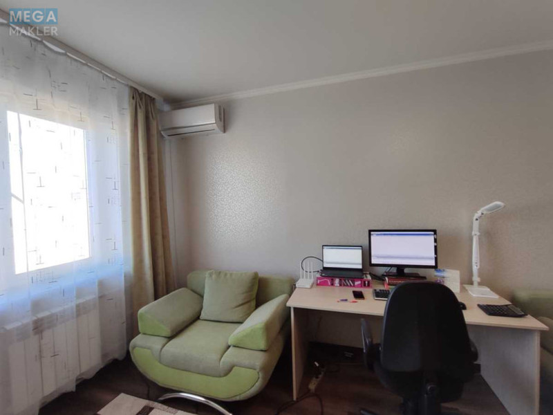 Продаж 1 кімнатної квартири (37,4/19,1/7,4), 9 пов. 9 пов. будинку, <a class="location-link" href="/kiev/" title="Недвижимость Київ">Київ</a>, <a class="location-link" href="/kiev/obolonskij/" title="Недвижимость Оболонський район">Оболонський р-н</a>, Приречная ул., 19В (изображение 10)