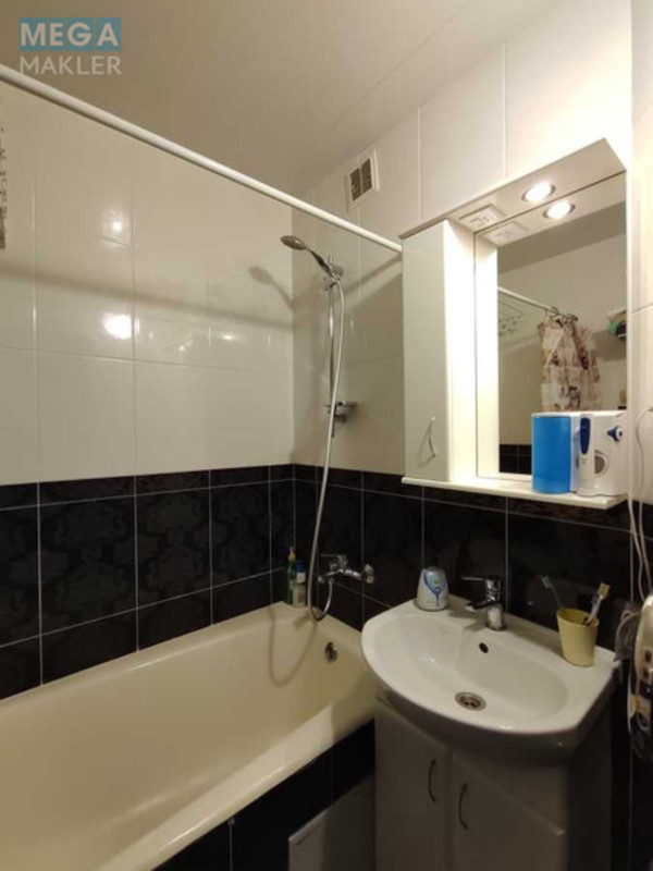 Продаж 1 кімнатної квартири (37,4/19,1/7,4), 9 пов. 9 пов. будинку, <a class="location-link" href="/kiev/" title="Недвижимость Київ">Київ</a>, <a class="location-link" href="/kiev/obolonskij/" title="Недвижимость Оболонський район">Оболонський р-н</a>, Приречная ул., 19В (изображение 16)