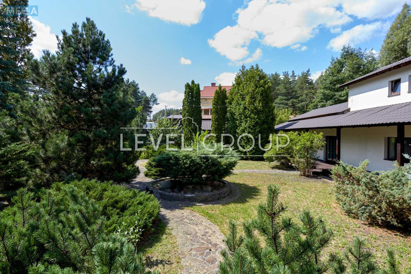 Продаж дома, 2&nbsp;поверху, 274&nbsp;кв.м, 7&nbsp;кімнат, ділянка 12&nbsp;соток, <a class="location-link" href="/gorenichi/" title="Недвижимость Гореничі">Гореничі</a>, Снайпера (изображение 3)