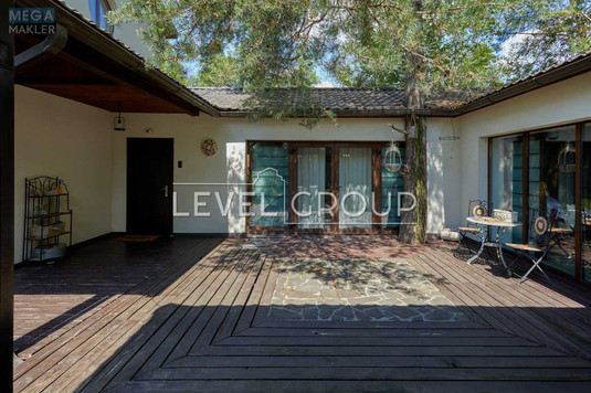 Продаж дома, 2&nbsp;поверху, 274&nbsp;кв.м, 7&nbsp;кімнат, ділянка 12&nbsp;соток, <a class="location-link" href="/gorenichi/" title="Недвижимость Гореничі">Гореничі</a>, Снайпера (изображение 4)