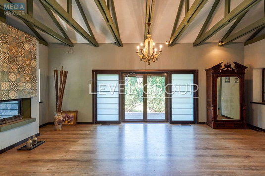 Продаж дома, 2&nbsp;поверху, 274&nbsp;кв.м, 7&nbsp;кімнат, ділянка 12&nbsp;соток, <a class="location-link" href="/gorenichi/" title="Недвижимость Гореничі">Гореничі</a>, Снайпера (изображение 9)