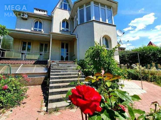 Продаж дома, 2&nbsp;поверху, 330&nbsp;кв.м, 5&nbsp;кімнат, ділянка 12&nbsp;соток, <a class="location-link" href="/dnepropetrovsk/" title="Недвижимость Дніпра">Дніпро</a>, Звездная (изображение 2)