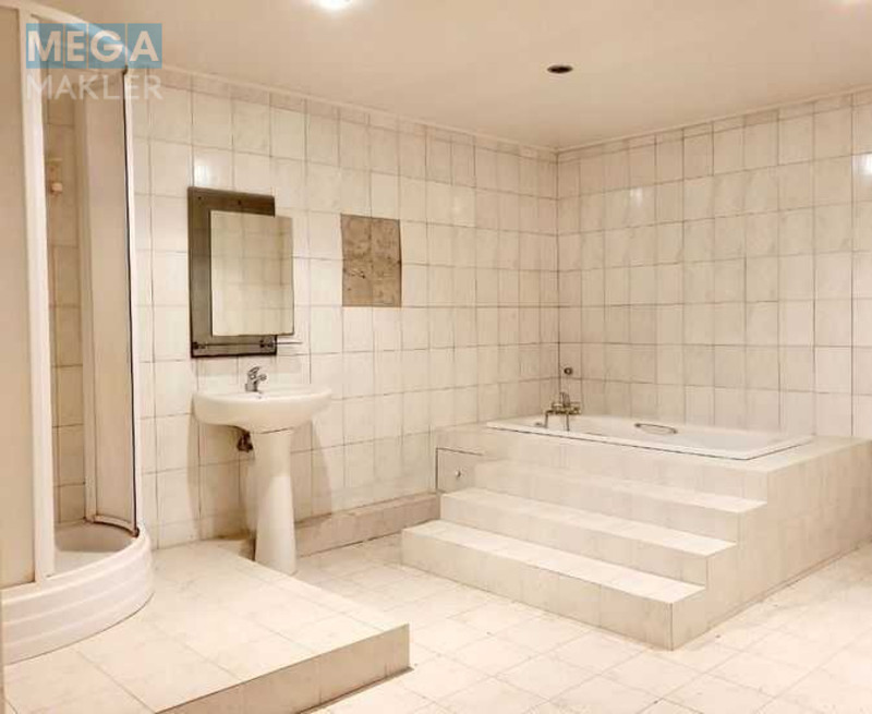 Продаж дома, 2&nbsp;поверху, 330&nbsp;кв.м, 5&nbsp;кімнат, ділянка 12&nbsp;соток, <a class="location-link" href="/dnepropetrovsk/" title="Недвижимость Дніпра">Дніпро</a>, Звездная (изображение 10)