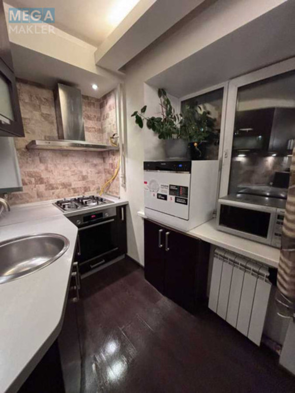 Продаж 3 кімнатної квартири (65/44/7), 2 пов. 9 пов. будинку, <a class="location-link" href="/kiev/" title="Недвижимость Київ">Київ</a>, <a class="location-link" href="/kiev/dneprovskij/" title="Недвижимость Дніпровський район">Дніпровський р-н</a>, Русановская Набережная ул. (изображение 2)