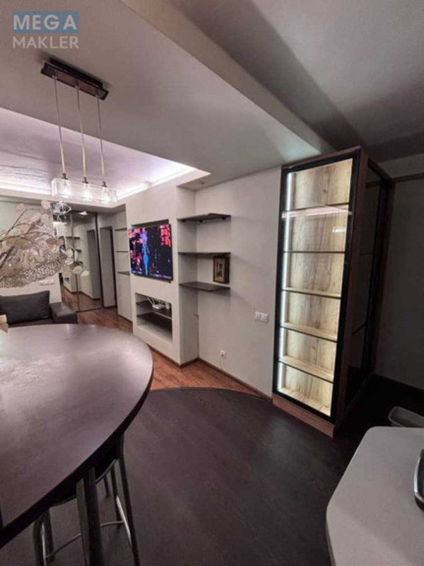 Продаж 3 кімнатної квартири (65/44/7), 2 пов. 9 пов. будинку, <a class="location-link" href="/kiev/" title="Недвижимость Київ">Київ</a>, <a class="location-link" href="/kiev/dneprovskij/" title="Недвижимость Дніпровський район">Дніпровський р-н</a>, Русановская Набережная ул. (изображение 4)