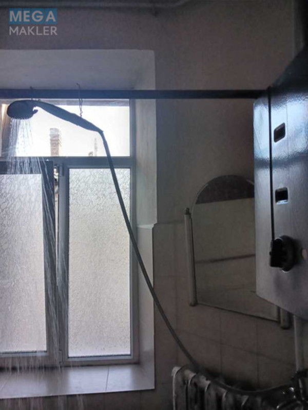 Оренда кімнати (підселення), <a class="location-link" href="/odessa/" title="Недвижимость Одеса">Одеса</a>, <a class="location-link" href="/odessa/primorskij/" title="Недвижимость Приморський район">Приморський р-н</a>, Канатная, 65 (изображение 2)