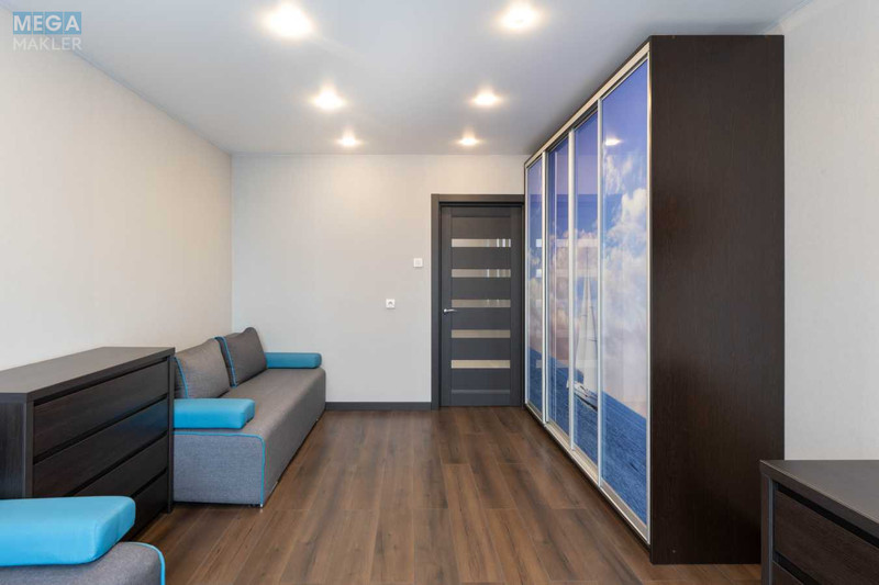 Продаж 2 кімнатної квартири (76/36/12), 10 пов. 25 пов. будинку, <a class="location-link" href="/kiev/" title="Недвижимость Київ">Київ</a>, <a class="location-link" href="/kiev/goloseevskij/" title="Недвижимость Голосіївський район">Голосіївський р-н</a>, Науки просп., 55А (изображение 7)