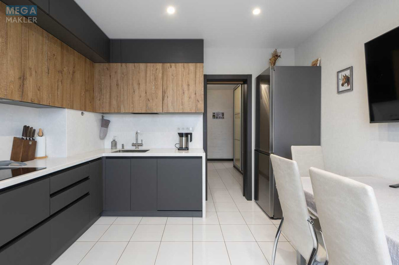 Продаж 2 кімнатної квартири (76/36/12), 10 пов. 25 пов. будинку, <a class="location-link" href="/kiev/" title="Недвижимость Київ">Київ</a>, <a class="location-link" href="/kiev/goloseevskij/" title="Недвижимость Голосіївський район">Голосіївський р-н</a>, Науки просп., 55А (изображение 10)