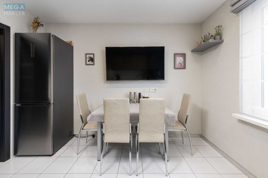 Продаж 2 кімнатної квартири (76/36/12), 10 пов. 25 пов. будинку, <a class="location-link" href="/kiev/" title="Недвижимость Київ">Київ</a>, <a class="location-link" href="/kiev/goloseevskij/" title="Недвижимость Голосіївський район">Голосіївський р-н</a>, Науки просп., 55А (изображение 11)