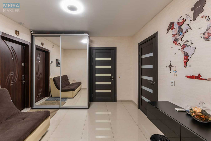 Продаж 2 кімнатної квартири (76/36/12), 10 пов. 25 пов. будинку, <a class="location-link" href="/kiev/" title="Недвижимость Київ">Київ</a>, <a class="location-link" href="/kiev/goloseevskij/" title="Недвижимость Голосіївський район">Голосіївський р-н</a>, Науки просп., 55А (изображение 18)