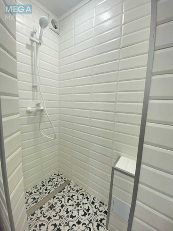 Оренда 2 кімнатної квартири, <a class="location-link" href="/kiev/" title="Недвижимость Київ">Київ</a>, <a class="location-link" href="/kiev/pecherskij/" title="Недвижимость Печерський район">Печерський р-н</a>, Велика Васильківська пл., 112 (изображение 10)