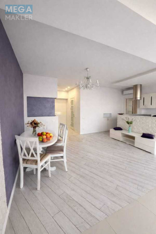 Продаж 1 кімнатної квартири (52/15/31), 17 пов. 25 пов. будинку, <a class="location-link" href="/kiev/" title="Недвижимость Київ">Київ</a>, <a class="location-link" href="/kiev/podolskij/" title="Недвижимость Подільський район">Подільський р-н</a>, Вишгородська вул., 45 (изображение 5)