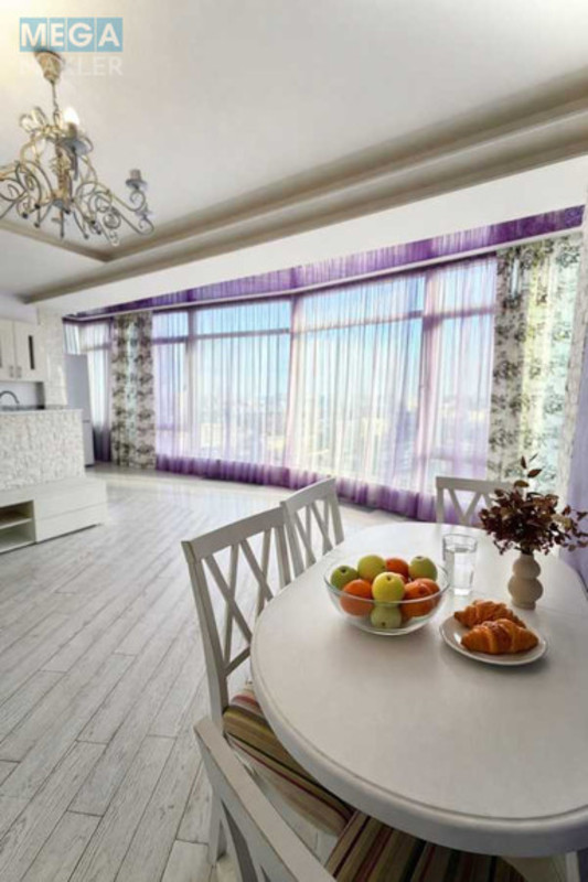 Продаж 1 кімнатної квартири (52/15/31), 17 пов. 25 пов. будинку, <a class="location-link" href="/kiev/" title="Недвижимость Київ">Київ</a>, <a class="location-link" href="/kiev/podolskij/" title="Недвижимость Подільський район">Подільський р-н</a>, Вишгородська вул., 45 (изображение 8)