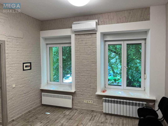 Оренда комерційної нерухомості, 56&nbsp;кв.м, под офис, <a class="location-link" href="/kiev/" title="Недвижимость Київ">Київ</a>, <a class="location-link" href="/kiev/pecherskij/" title="Недвижимость Печерський район">Печерський р-н</a>, Лютеранская ул., 16 (изображение 5)