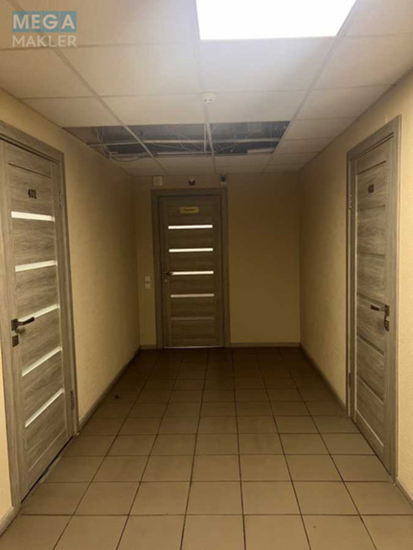 Оренда комерційної нерухомості, 510&nbsp;кв.м, под офис, <a class="location-link" href="/kiev/" title="Недвижимость Київ">Київ</a>, <a class="location-link" href="/kiev/obolonskij/" title="Недвижимость Оболонський район">Оболонський р-н</a>, Степана Бандери просп., 8 (изображение 6)