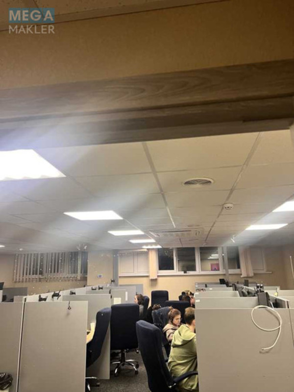 Оренда комерційної нерухомості, 510&nbsp;кв.м, под офис, <a class="location-link" href="/kiev/" title="Недвижимость Київ">Київ</a>, <a class="location-link" href="/kiev/obolonskij/" title="Недвижимость Оболонський район">Оболонський р-н</a>, Степана Бандери просп., 8 (изображение 14)