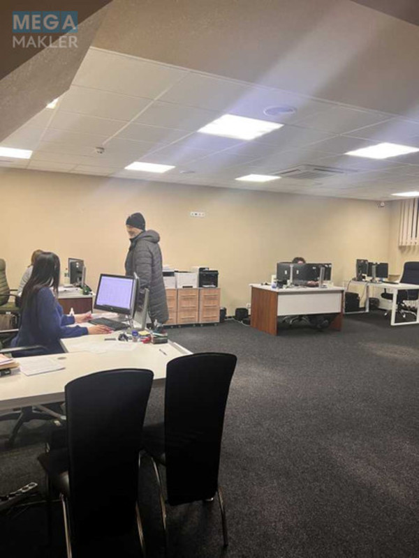 Оренда комерційної нерухомості, 510&nbsp;кв.м, под офис, <a class="location-link" href="/kiev/" title="Недвижимость Київ">Київ</a>, <a class="location-link" href="/kiev/obolonskij/" title="Недвижимость Оболонський район">Оболонський р-н</a>, Степана Бандери просп., 8 (изображение 19)