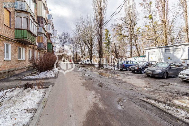 Продаж 3 кімнатної квартири (57/40/6,2), 3 пов. 5 пов. будинку, <a class="location-link" href="/kiev/" title="Недвижимость Київ">Київ</a>, <a class="location-link" href="/kiev/solomenskij/" title="Недвижимость Солом'янський район">Солом'янський р-н</a>, Волгоградська вул., 6 (изображение 17)