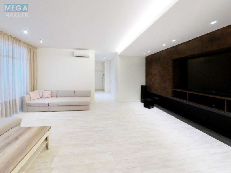 Оренда 3 кімнатної квартири, <a class="location-link" href="/kiev/" title="Недвижимость Київ">Київ</a>, <a class="location-link" href="/kiev/pecherskij/" title="Недвижимость Печерський район">Печерський р-н</a>, Євгена Коновальця вул., 44а (изображение 6)