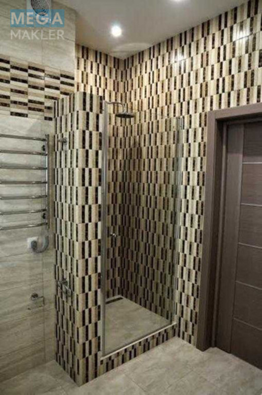 Оренда 2 кімнатної квартири, <a class="location-link" href="/kiev/" title="Недвижимость Київ">Київ</a>, <a class="location-link" href="/kiev/pecherskij/" title="Недвижимость Печерський район">Печерський р-н</a>, Андрія Верхогляда вул., 15 (изображение 11)