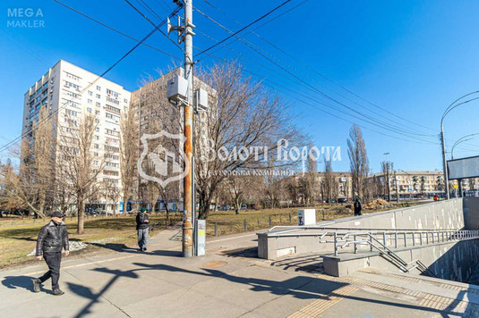 Продаж 3 кімнатної квартири (63,2/40/7,1), 1 пов. 14 пов. будинку, <a class="location-link" href="/kiev/" title="Недвижимость Київ">Київ</a>, <a class="location-link" href="/kiev/solomenskij/" title="Недвижимость Солом'янський район">Солом'янський р-н</a>, Чоколівський бульв., 40 (изображение 21)