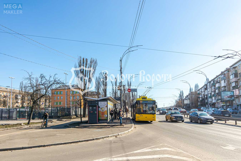Продаж 3 кімнатної квартири (63,2/40/7,1), 1 пов. 14 пов. будинку, <a class="location-link" href="/kiev/" title="Недвижимость Київ">Київ</a>, <a class="location-link" href="/kiev/solomenskij/" title="Недвижимость Солом'янський район">Солом'янський р-н</a>, Чоколівський бульв., 40 (изображение 23)