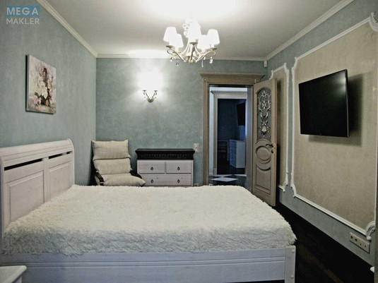 Продаж 4 кімнатної квартири (166/88/55), 10 пов. 11 пов. будинку, <a class="location-link" href="/sofievskaya-borshagovka/" title="Недвижимость Софіївська Борщагівка">Софіївська Борщагівка</a>, Боголюбова, 16 (изображение 17)