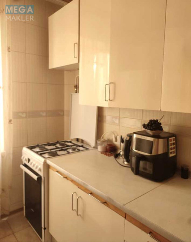 Продаж 1 кімнатної квартири (35/18/7), 7 пов. 9 пов. будинку, <a class="location-link" href="/kiev/" title="Недвижимость Київ">Київ</a>, <a class="location-link" href="/kiev/darnickij/" title="Недвижимость Дарницький район">Дарницький р-н</a>, Вірменська вул., 29 (изображение 10)