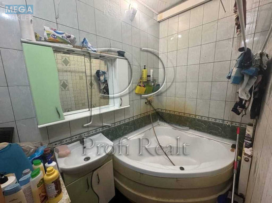 Продаж дома, 3&nbsp;поверху, 160&nbsp;кв.м, 8&nbsp;кімнат, ділянка 5&nbsp;соток, <a class="location-link" href="/kiev/" title="Недвижимость Київ">Київ</a>, <a class="location-link" href="/kiev/darnickij/" title="Недвижимость Дарницький район">Дарницький р-н</a>, 8-а Лугова вул., 31 (изображение 19)