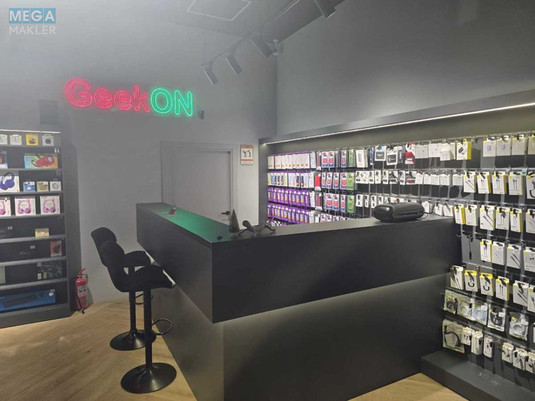 Оренда комерційної нерухомості, 61&nbsp;кв.м, под магазин, <a class="location-link" href="/kiev/" title="Недвижимость Київ">Київ</a>, <a class="location-link" href="/kiev/dneprovskij/" title="Недвижимость Дніпровський район">Дніпровський р-н</a>, Будівельників вул., 43/12 (изображение 3)