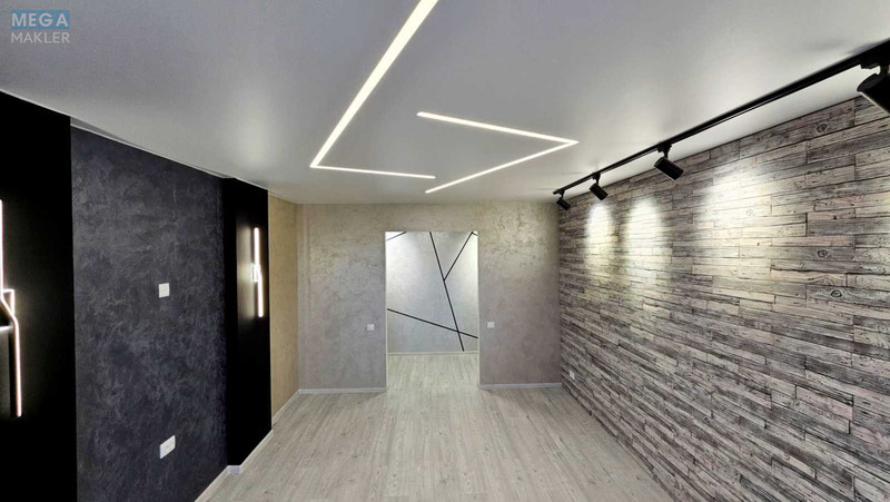 Продаж 3 кімнатної квартири (67/45/9), 8 пов. 9 пов. будинку, <a class="location-link" href="/dneprodzerzhinsk/" title="Недвижимость Кам'янське">Каменское</a>, проспект Ивана Франка, 16 (изображение 2)