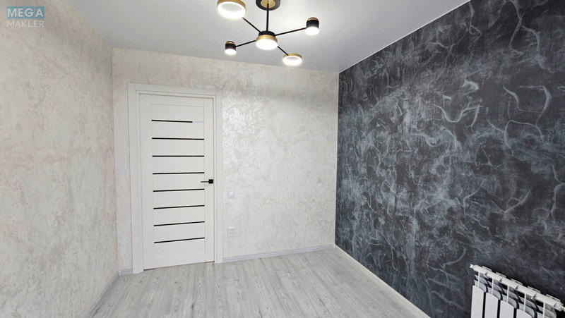 Продаж 3 кімнатної квартири (67/45/9), 8 пов. 9 пов. будинку, <a class="location-link" href="/dneprodzerzhinsk/" title="Недвижимость Кам'янське">Каменское</a>, проспект Ивана Франка, 16 (изображение 8)