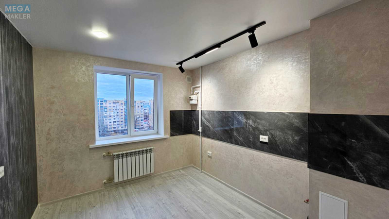 Продаж 3 кімнатної квартири (67/45/9), 8 пов. 9 пов. будинку, <a class="location-link" href="/dneprodzerzhinsk/" title="Недвижимость Кам'янське">Каменское</a>, проспект Ивана Франка, 16 (изображение 12)