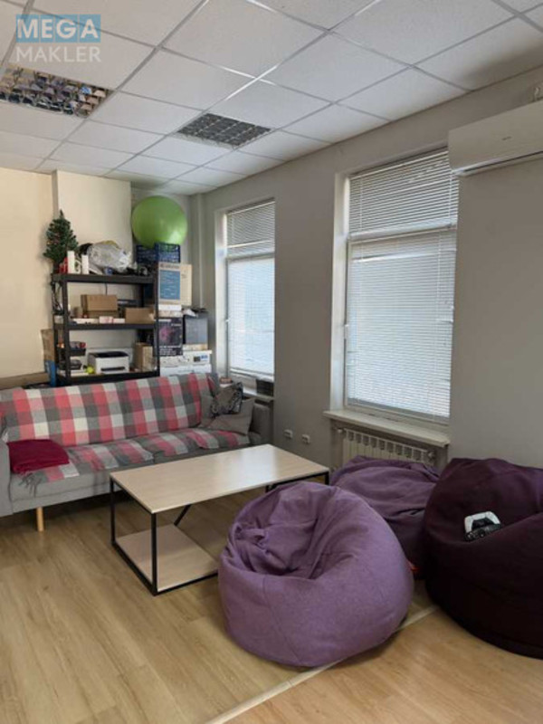 Оренда комерційної нерухомості, 117,60&nbsp;кв.м, под офис, <a class="location-link" href="/kiev/" title="Недвижимость Київ">Київ</a>, <a class="location-link" href="/kiev/podolskij/" title="Недвижимость Подільський район">Подільський р-н</a>, Нижний Вал ул., 15 (изображение 5)